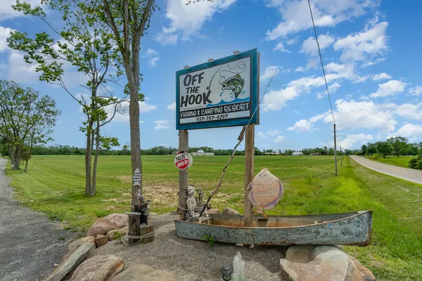 Off The Hook Campground – photo 1
