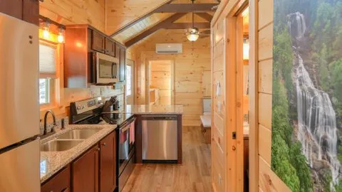 Deluxe Camping Cabin (Sleeps 6) — image 2 of 12