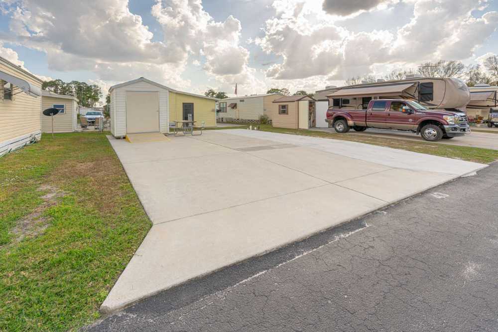 Elite Full Hookup RV Site