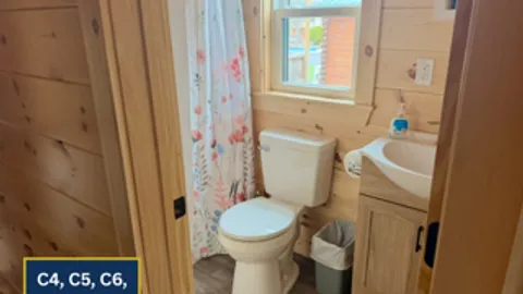 Deluxe Cabin — image 8 of 8
