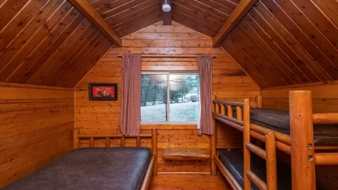 1-Room Rustic Cabin — image 2 of 6