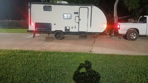 Modern 1 Bedroom RV w/ Bunkhouse — image 16 of 16