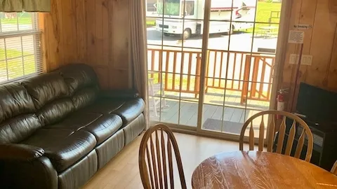 Buddy Deluxe Cabin — image 7 of 7