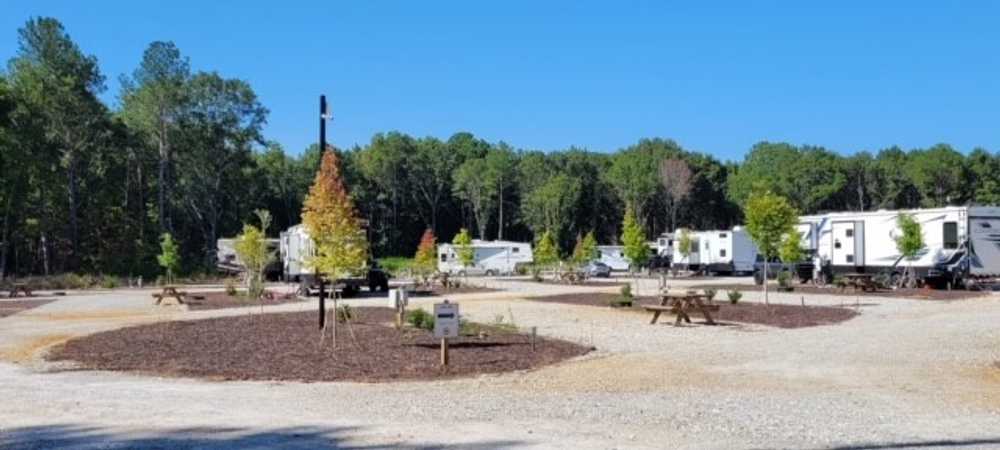 Basecamp Hartwell, Hartwell, Georgia - Photo 2