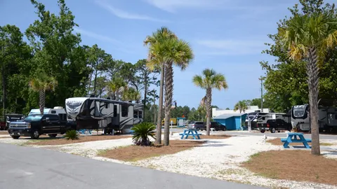 30 AMP RV SITE FULL HOOKUP — image 2 of 8