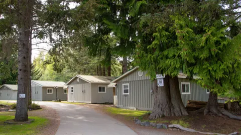 Riverside Cottage — image 2 of 4