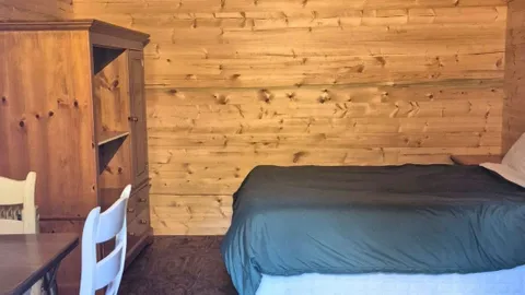 Dry Cabin - Grizzly — image 7 of 7