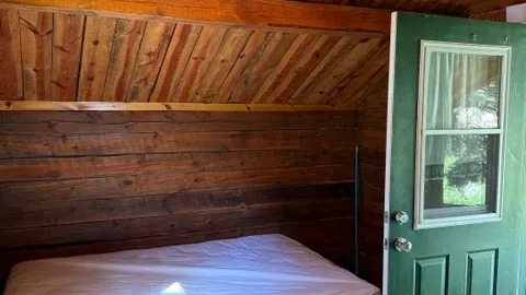 Little Log Cabin 8 (2) — image 5 of 5