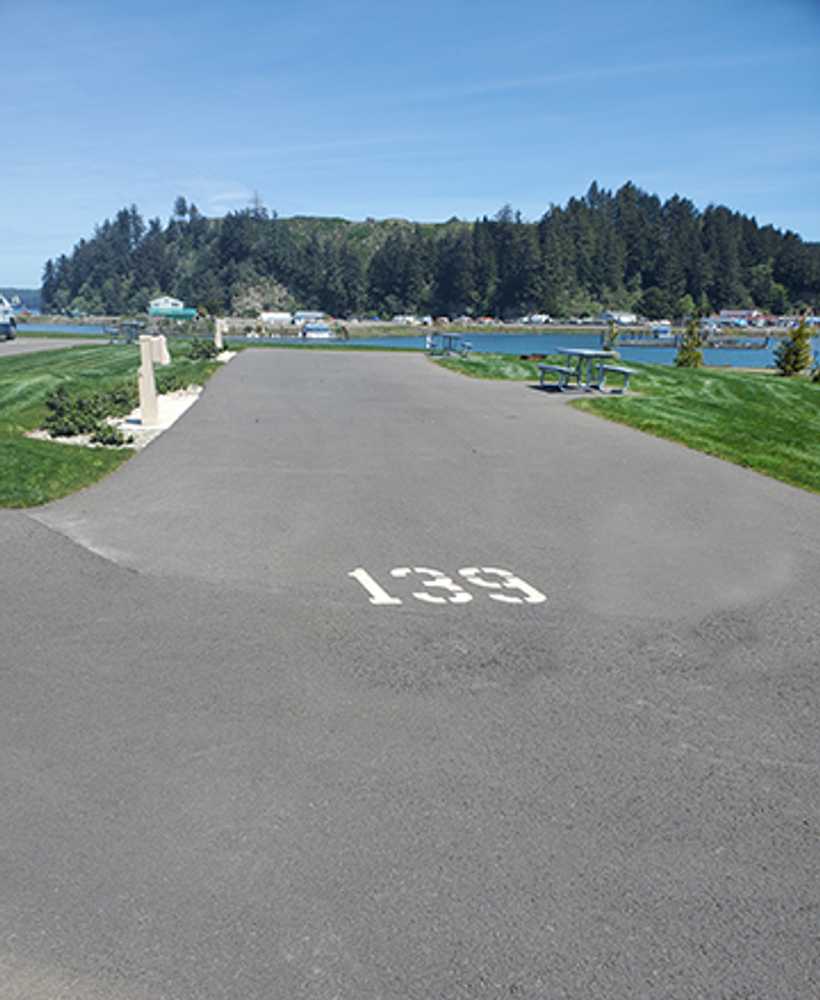 Standard - Point RV Waterfront Super Site