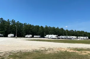 Country Pines RV Park – photo 3