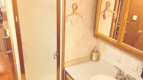 Premier RV Rental Lodging Site 177 Buffalo Gulch — image 2 of 11