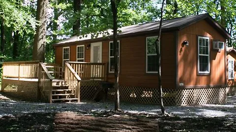 Deluxe Cabin — image 1 of 7
