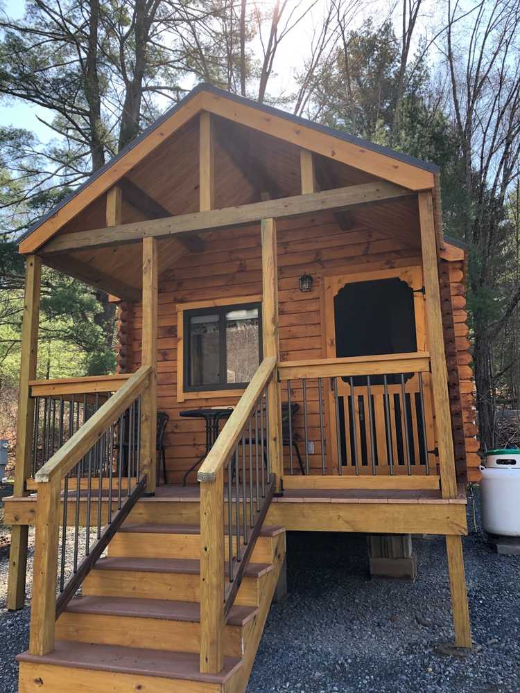 Cozy Cabin