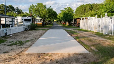 Luxury Waterfront — image 2 of 2