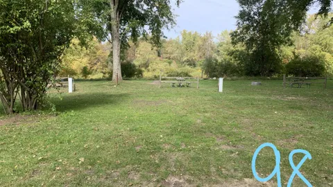 Island View Riverside Water/Electric/Stairs — image 2 of 3