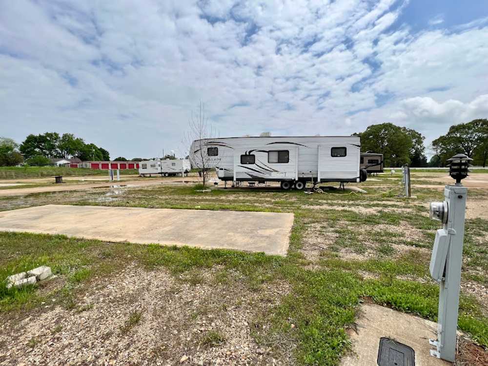 Peaceful Home RV Park, Valliant, Oklahoma - Photo 2