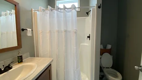 Premium Rental 1 Bedroom — image 6 of 6