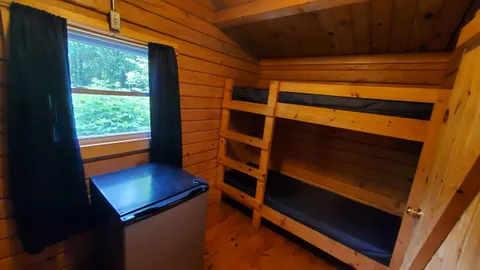BASIC 2 RM CAMPING CABIN EAST — image 9 of 9