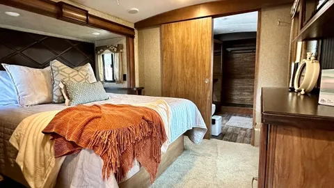 Camper Rental 9 — image 2 of 5