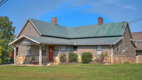The Farmhouse — image 1 of 17