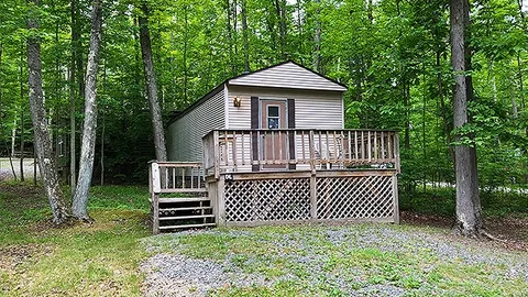 Dream Lodge (Sleeps 4) — image 1 of 4