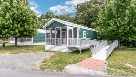 Premier Cabin - Accessible — image 1 of 15