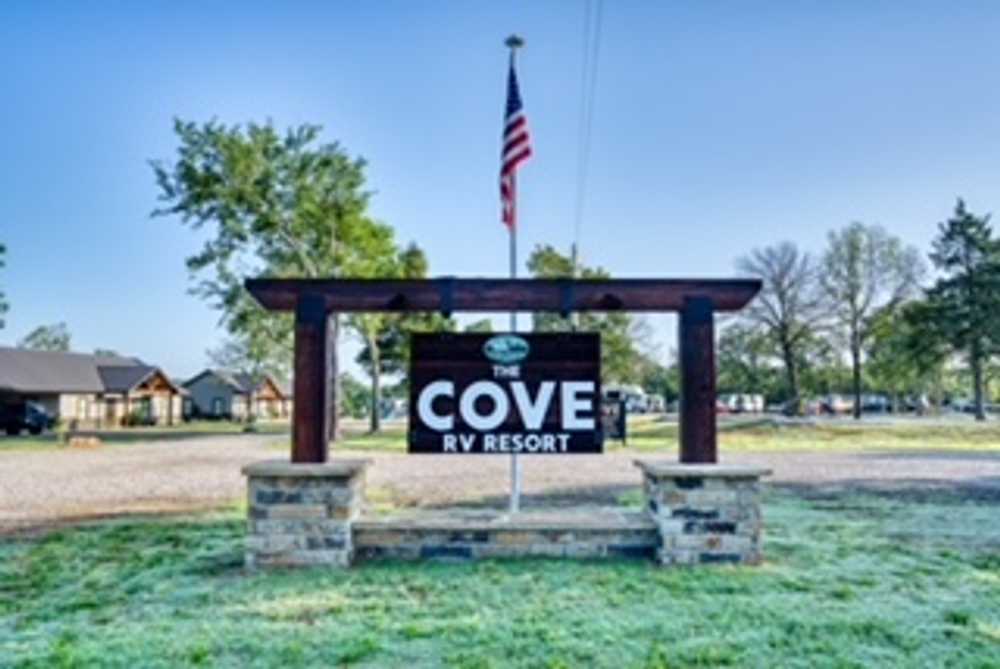 The Cove at Tenkiller, Vian, Oklahoma - Photo 2