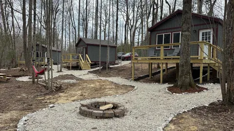 Deluxe Cabin — image 2 of 14