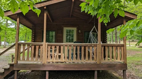 C04 Woodpecker Cabin — image 1 of 19