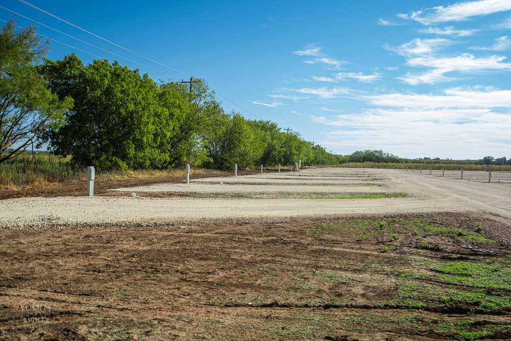 The Rez RV Park, Lawn, Texas - Photo 5