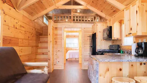 Lisenberry Loft Cabin — image 2 of 14