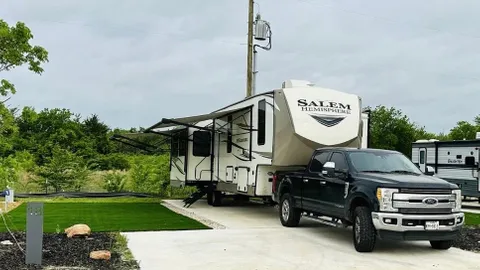 Back-in Full Hookup RV Site — image 1 of 4