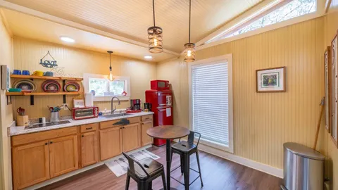 Sky Cottage — image 2 of 9