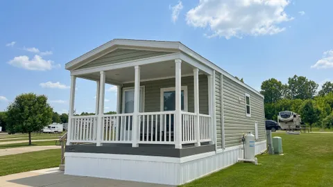 Premium Cottage 2 Bedrooms — image 2 of 19