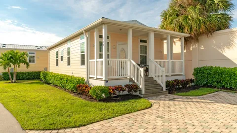 Bayside Rental — image 1 of 11