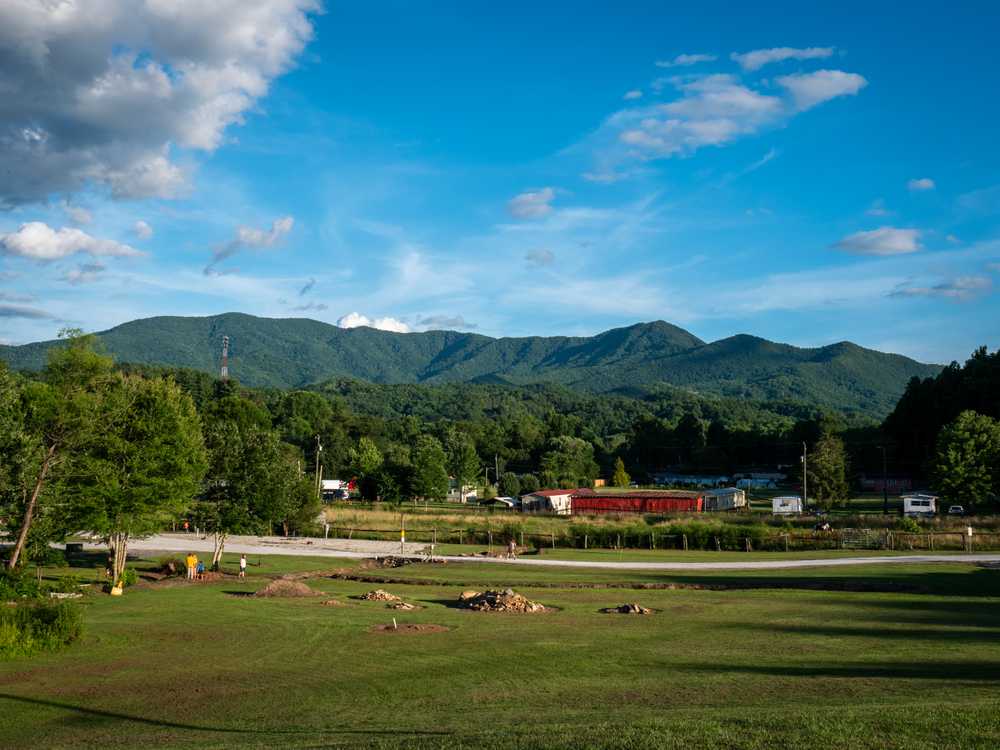 Big Bear's RV Park, Bryson City, North Carolina, - Photo 2