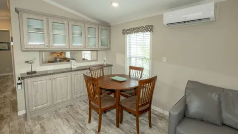 Premium One Bedroom Cottage — image 8 of 8