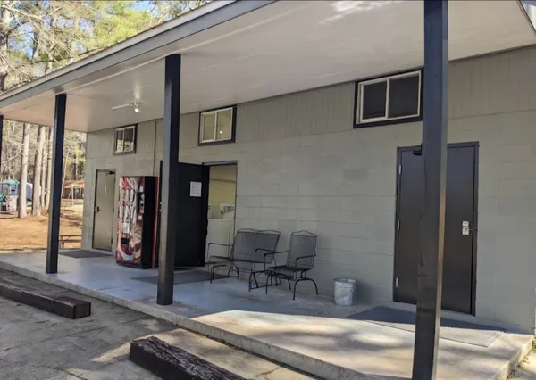 Sleepy Hollow RV Park, Laurel, Mississippi campground
