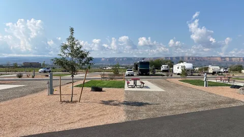(28 Night Max) Long + Dog Run Pull-Thru RV Site — image 1 of 1