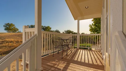 Premium Chalet — image 8 of 8