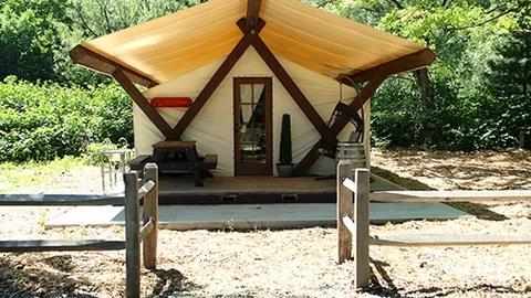 Luxury Tent — image 1 of 8
