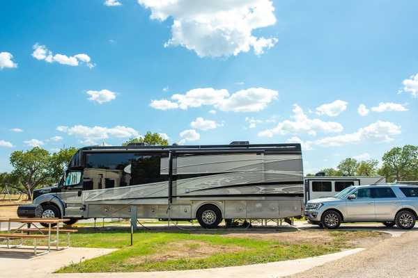 Preferred Red Carpet Pull-Thru RV