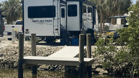 30/50 AMP WATERFRONT FULL HOOKUP SITE — image 1 of 4