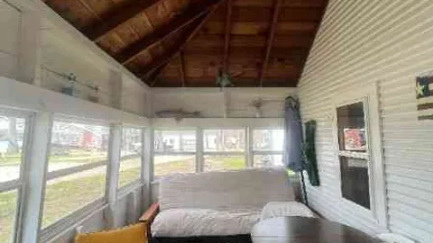 Cabin 7 — image 6 of 6