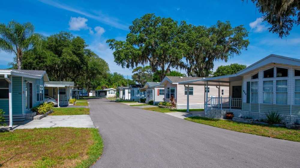 Southern Charm (Age Restricted 55+) - Zephyrhills, Florida - Campspot