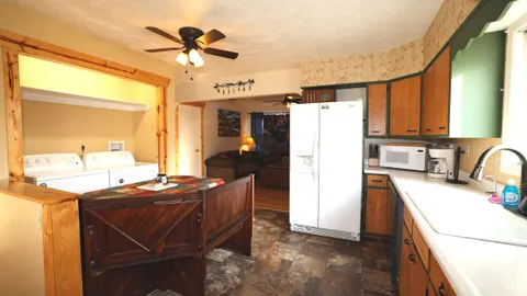 Elk Ridge Vacation Home — image 2 of 17