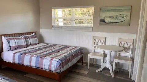 Efficiency Cottage — image 2 of 10