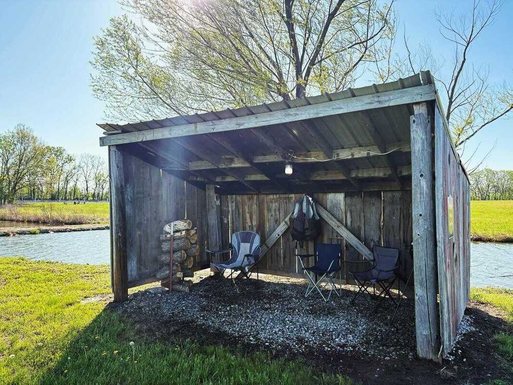Open Air Retreat, Clinton, Missouri - Photo 2