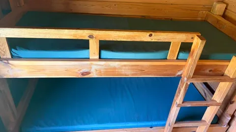 Cabins — image 2 of 6