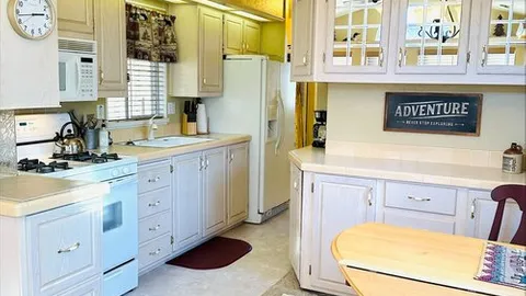 Rental Unit - Woodlands #24 — image 2 of 5